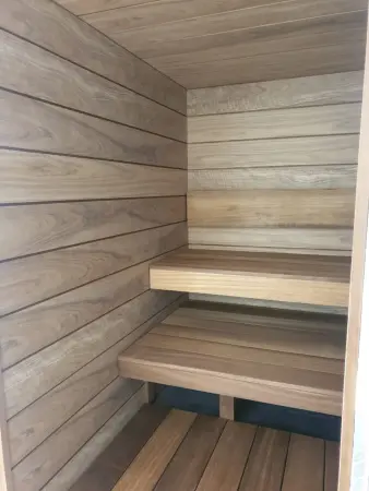 Стеновые панели Termomuros из шпона Сапеле, 1м²