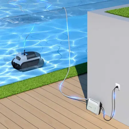 Робот-пылесоc для бассейна Wybotics WY300 (чистит дно, стены и линию воды)